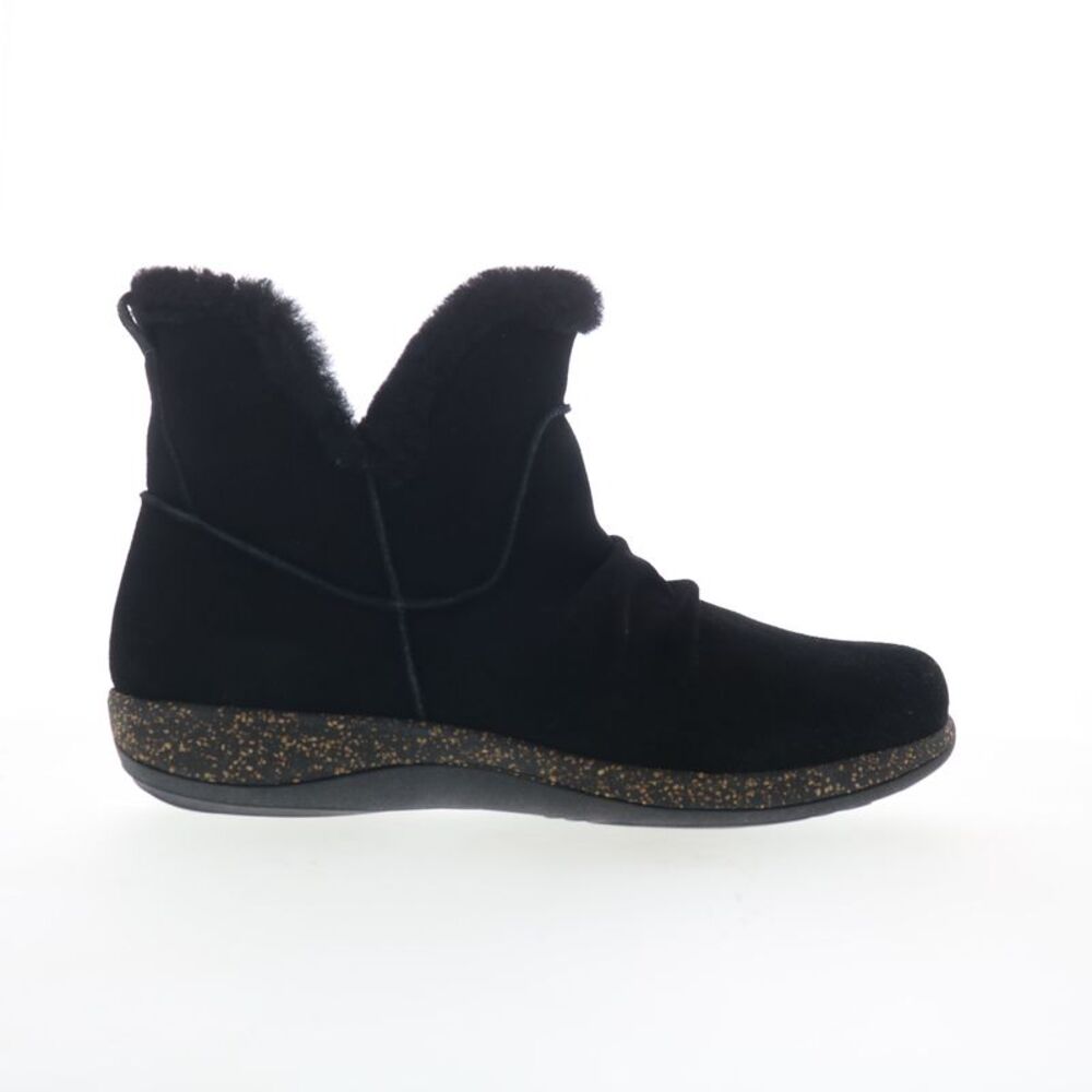 Aetrex Womens Remi Black Boots (NWT)